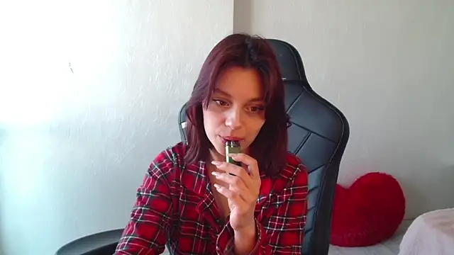 Eva Avea online show from March 18, 2026, 7:44 am