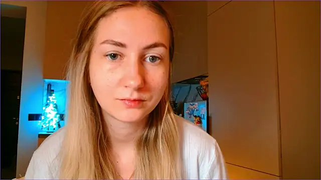 Snapshot of BluueSilk chatting on February 20, 2026, 6:37 am BluueSilk online show from February 20, 2026, 6:37 am