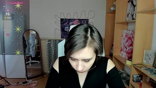 Scarlet Sirenn online show from February 26, 2026, 7:51 am