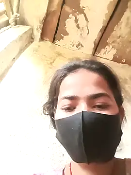 Sunali Bendre online show from February 25, 2026, 1:59 am