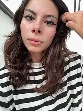 Isalove99 online show from March 22, 2026, 8:01 pm