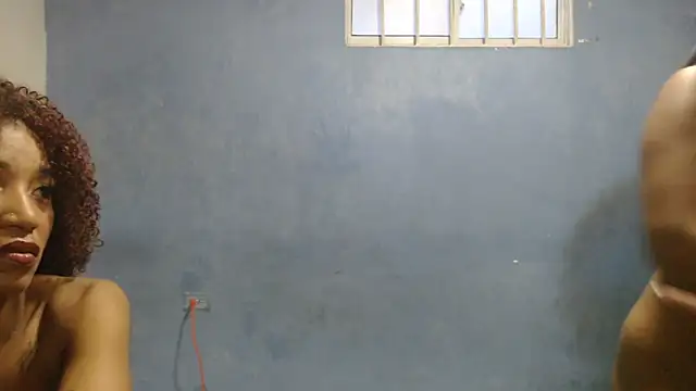 mamacitasxxx online show from February 4, 2026, 7:09 pm