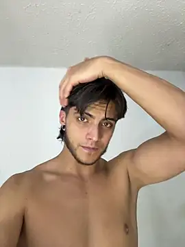 NoahMeganX online show from March 4, 2026, 5:46 am