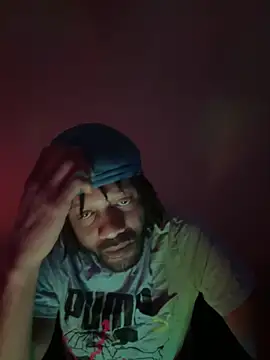 Snapshot of magic_man1085 chatting on February 3, 2026, 8:52 am magic man1085 online show from February 3, 2026, 8:52 am