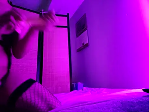 FembMarie online show from March 19, 2026, 5:00 am