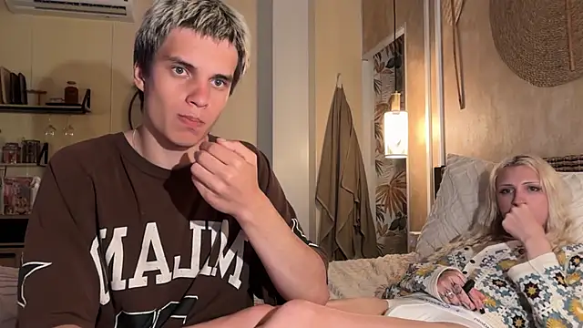 twl8vibe online show from April 21, 2026, 1:42 am