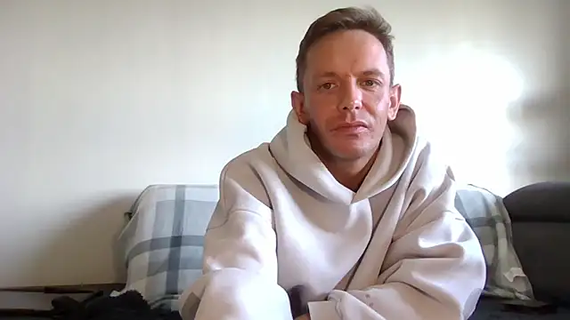 verscub6969 online show from March 28, 2026, 4:06 pm