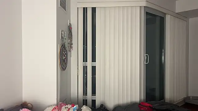 Snapshot of alanahart chatting on February 26, 2026, 2:21 am alanahart online show from February 26, 2026, 2:21 am