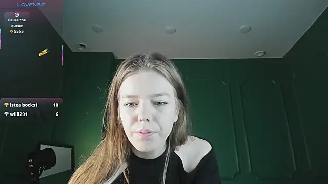  Tina Tayllor  online show from March 8, 2026, 8:34 pm