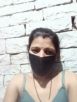 Divya-11431 online show from May 31, 2026, 6:09 pm