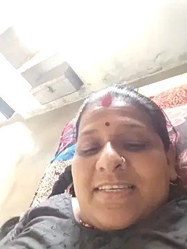 Snapshot of Hirdesh_sahhu chatting on February 16, 2026, 9:49 am Hirdesh sahhu online show from February 16, 2026, 9:49 am