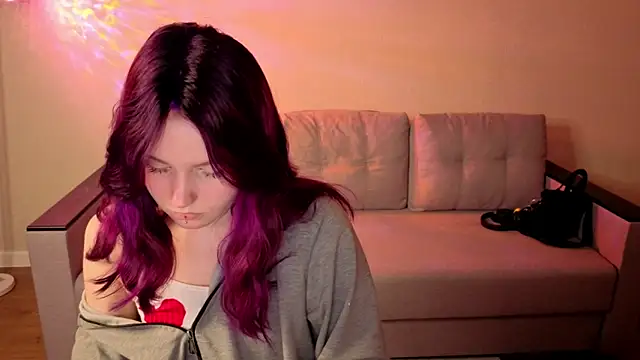 Julia Anis online show from March 26, 2026, 1:01 am