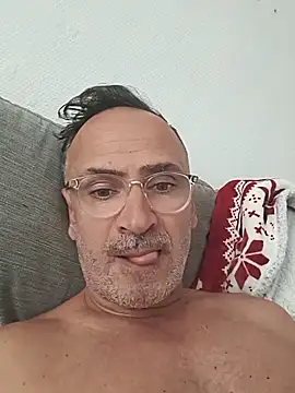 bobo672 online show from May 19, 2026, 6:20 am