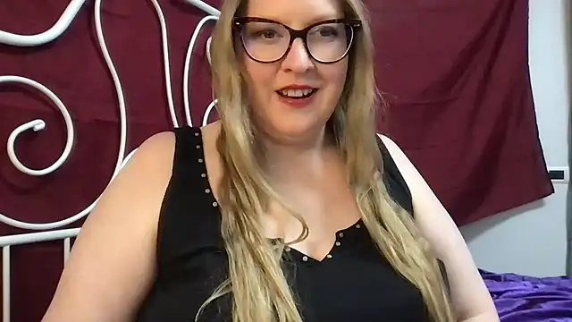 Snapshot of MissCharlotteXx chatting on February 27, 2026, 5:24 pm MissCharlotteXx online show from February 27, 2026, 5:24 pm