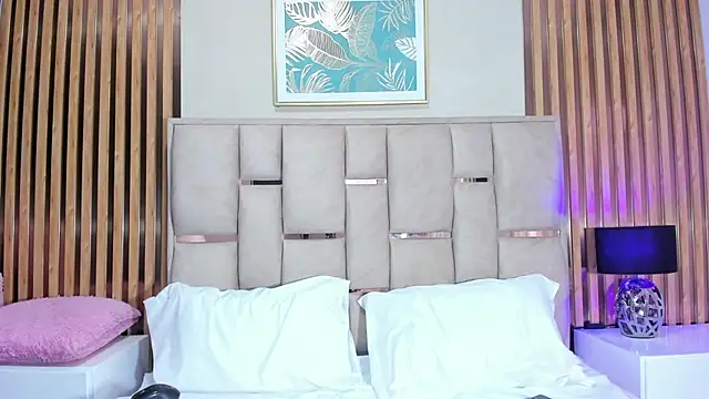 emma evanss   online show from February 25, 2026, 12:04 pm