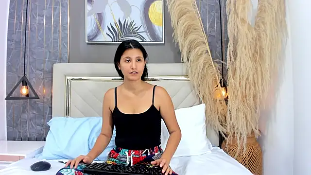 emma evanss   online show from March 26, 2026, 11:27 am