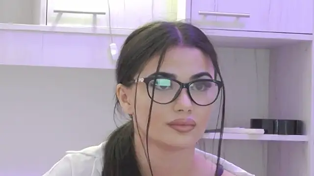 MayaMadison online show from February 16, 2026, 2:46 pm