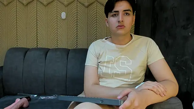 Snapshot of noahWolff_ chatting on February 10, 2026, 9:24 am noahWolff online show from February 10, 2026, 9:24 am