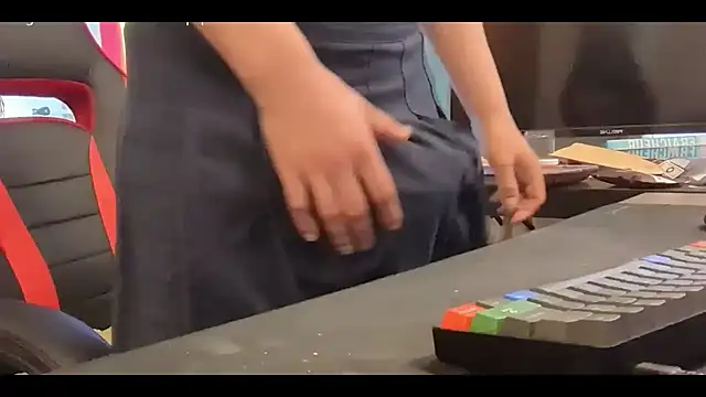 Snapshot of LovelyMeli chatting on February 8, 2026, 9:02 am LovelyMeli online show from February 8, 2026, 9:02 am