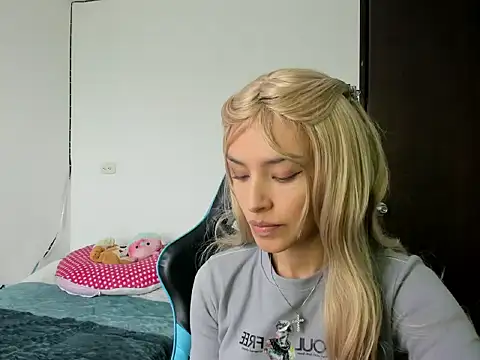 Megan Blue  online show from February 24, 2026, 4:38 pm