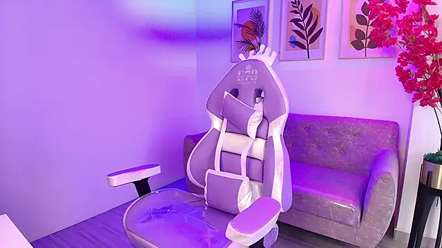 Maddie T18 online show from February 9, 2026, 11:25 am