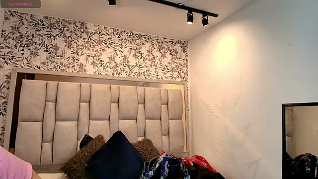 Snapshot of Emily__Cute__ chatting on February 26, 2026, 8:41 pm Emily Cute online show from February 26, 2026, 8:41 pm