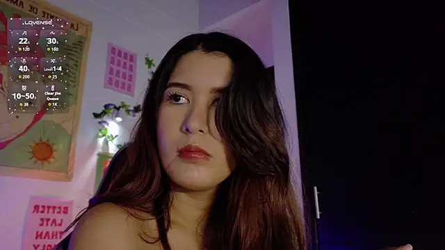 Snapshot of emicute_ chatting on February 17, 2026, 1:24 am emicute online show from February 17, 2026, 1:24 am