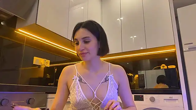 Snapshot of BlackFox_V chatting on February 13, 2026, 5:09 pm BlackFox V online show from February 13, 2026, 5:09 pm