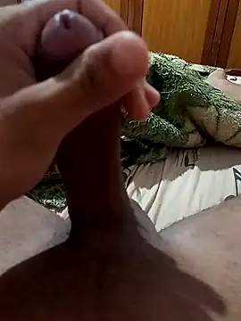 pistoludo21 online show from February 4, 2026, 2:06 am