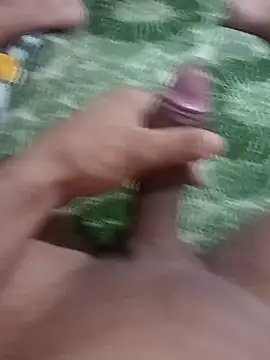 pistoludo21 online show from April 15, 2026, 4:19 am