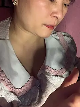 Snapshot of Star-sweet01 chatting on February 24, 2026, 12:47 pm Star-sweet01 online show from February 24, 2026, 12:47 pm