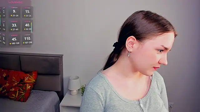 Snapshot of CrissyKales chatting on March 9, 2026, 5:50 pm CrissyKales online show from March 9, 2026, 5:50 pm