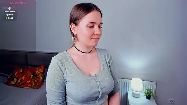 Snapshot of CrissyKales chatting on April 7, 2026, 6:08 pm CrissyKales online show from April 7, 2026, 6:08 pm