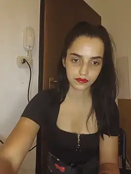 SoniaMoonnnnn online show from May 31, 2026, 8:43 pm