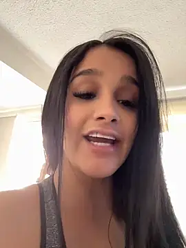 Snapshot of Samantha_Mont chatting on July 10, 2026, 6:10 pm Samantha Mont online show from July 10, 2026, 6:10 pm