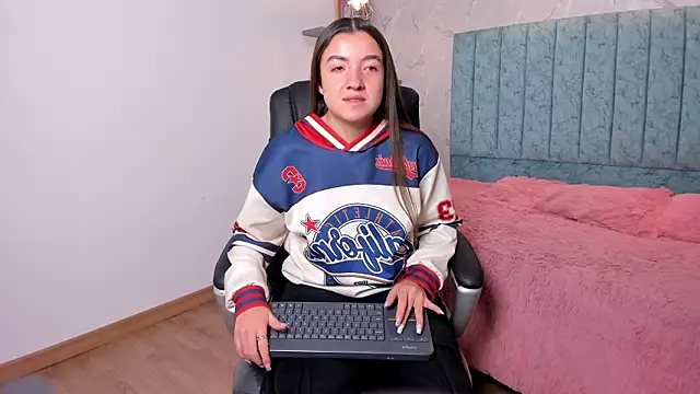 Tara Parker online show from February 20, 2026, 12:05 pm