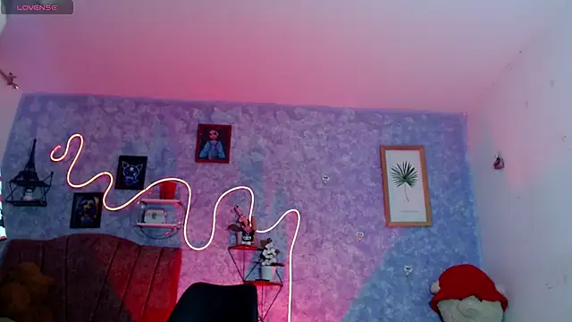 Everlin  Hot  online show from March 5, 2026, 12:28 am