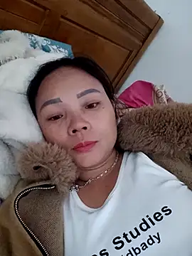 neyney110 online show from February 6, 2026, 4:17 am