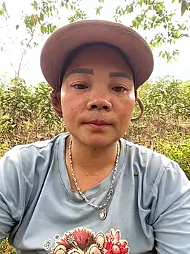 neyney110 online show from March 28, 2026, 4:23 am