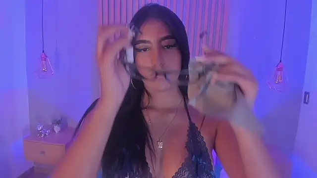 victoria figueroa online show from June 1, 2026, 7:04 pm