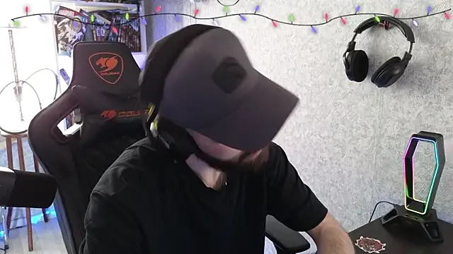 Snapshot of _Mostly_ chatting on February 13, 2026, 9:27 am Mostly online show from February 13, 2026, 9:27 am