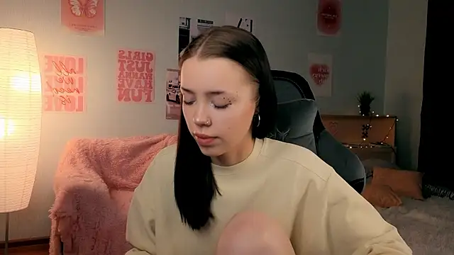 Vexnexe online show from February 28, 2026, 7:37 pm