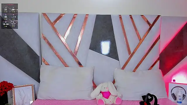 Snapshot of isa_kolins chatting on March 3, 2026, 10:32 am isa kolins online show from March 3, 2026, 10:32 am