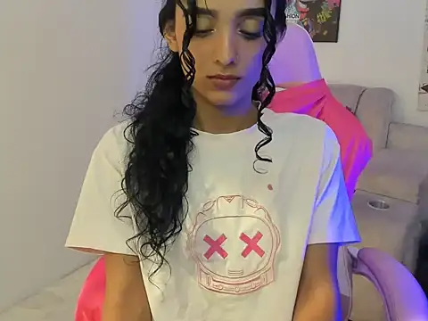 Nikita johnson online show from February 12, 2026, 2:34 pm