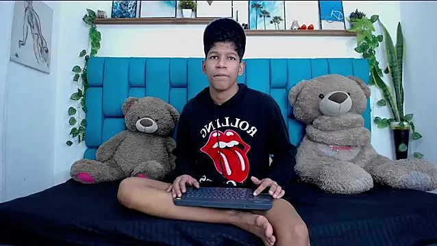 Stephen Angel online show from February 5, 2026, 5:28 pm