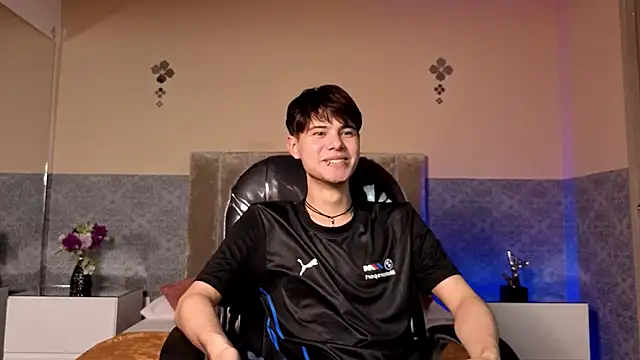 Derek Sinn online show from February 11, 2026, 8:03 pm