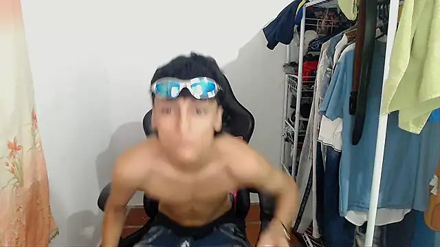 Snapshot of BOY_0914 chatting on February 21, 2026, 5:52 am BOY 0914 online show from February 21, 2026, 5:52 am