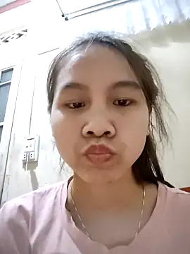 kimoanh102 online show from February 7, 2026, 1:15 pm