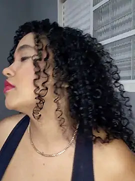 Snapshot of pandinhagamer chatting on March 1, 2026, 12:23 am pandinhagamer online show from March 1, 2026, 12:23 am