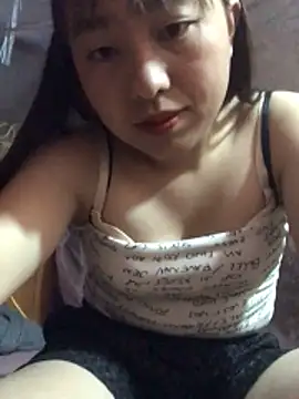 Snapshot of honeyyy110 chatting on February 23, 2026, 1:58 am honeyyy110 online show from February 23, 2026, 1:58 am